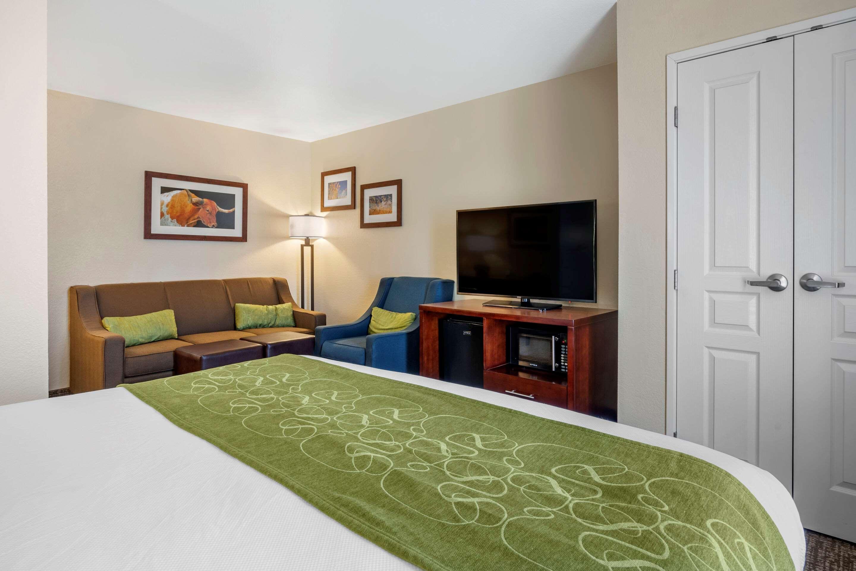 Comfort Suites Фернли Экстерьер фото