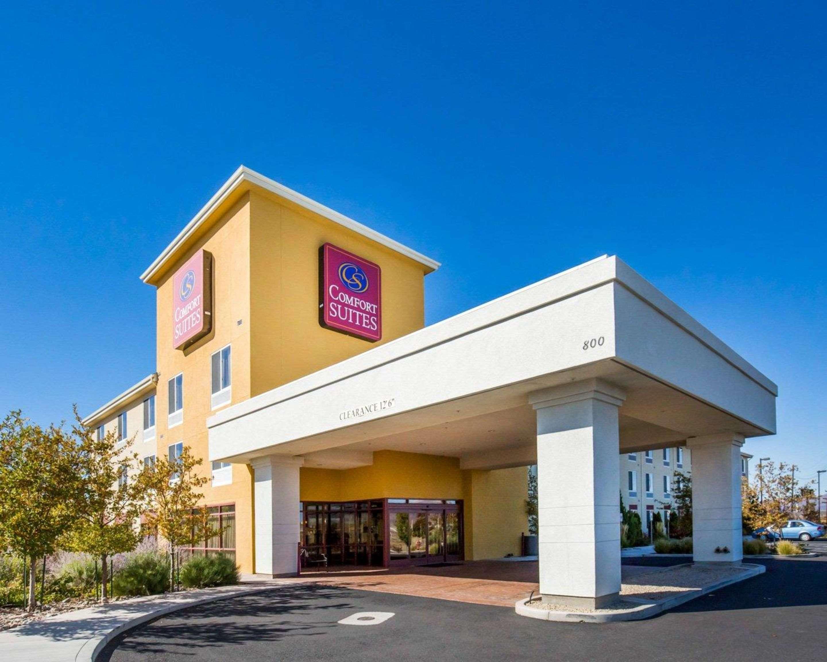 Comfort Suites Фернли Экстерьер фото