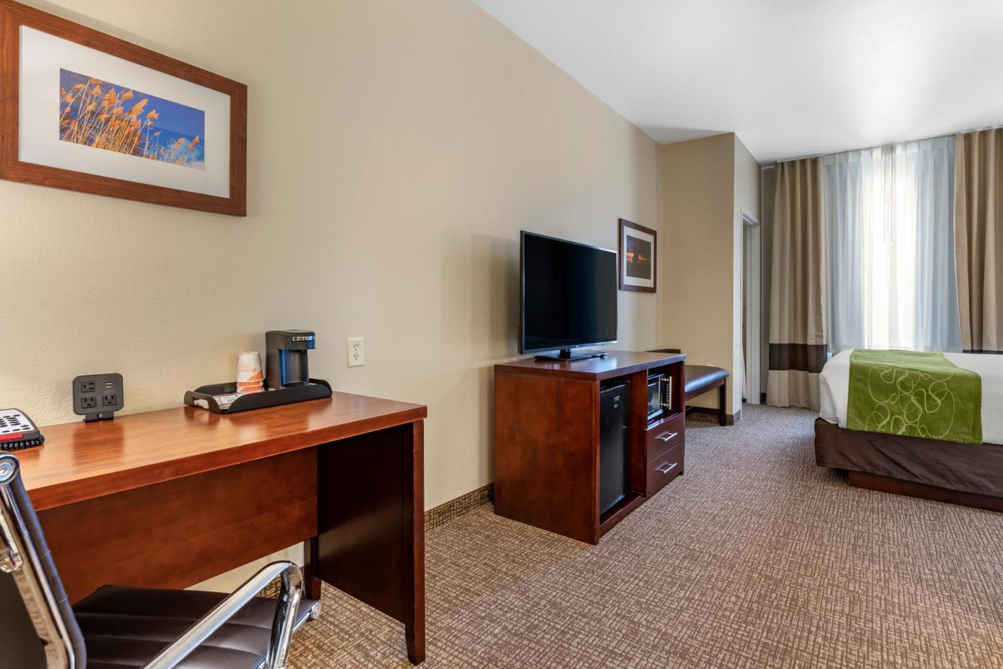 Comfort Suites Фернли Номер фото